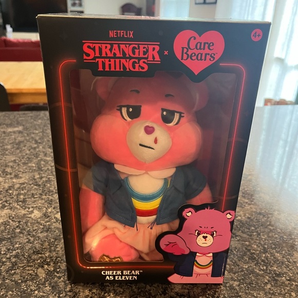 Stranger Things x Care Bears CHEER BEAR as ELEVEN plush new limited edition 12” - Picture 12 of 15